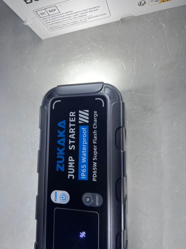 ZUKAKA 6000A Arrancador de Coches, 26800mAh Arranc