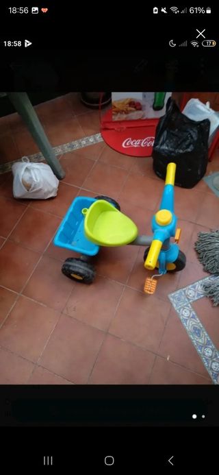 Triciclo infantil