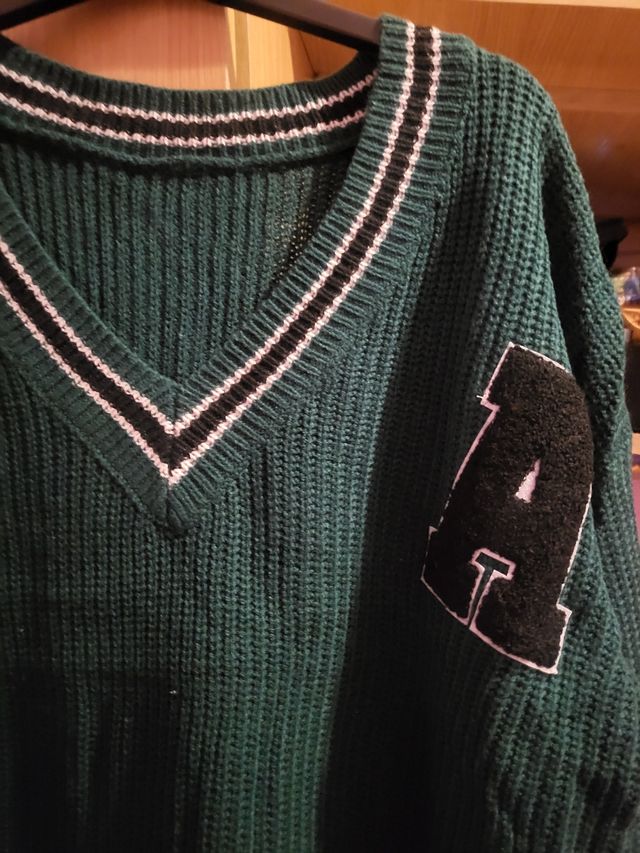 Jersey verde letra A= 8€