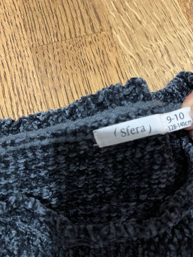 Lote de ropa niña. vestidos, chaleco y jersey 8-10