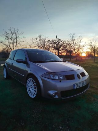 Renault Megane rs trophy 