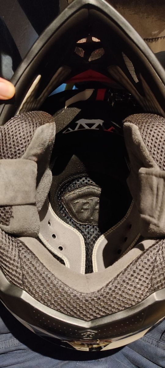 Cascos Troy Lee Desing