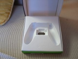 Caja vacía del mando de XBOX  X carbon