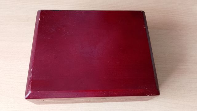 Lote 5 cajas de Puros y Taracea.