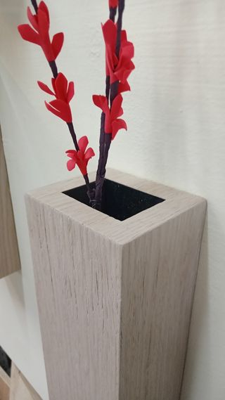 Tris di vasi a parete