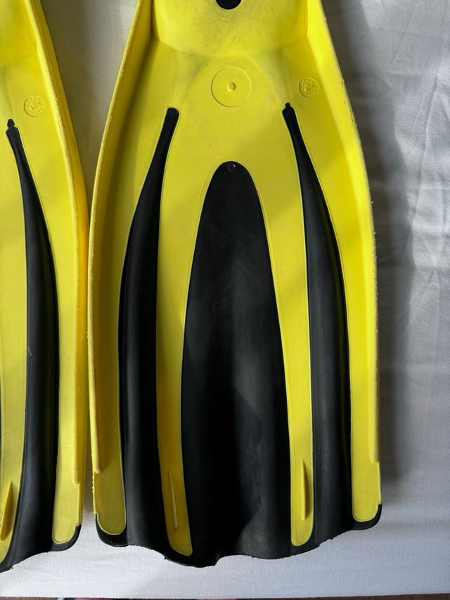 Aletas Buceo MARES AVANTI SUPERCHANNEL FF