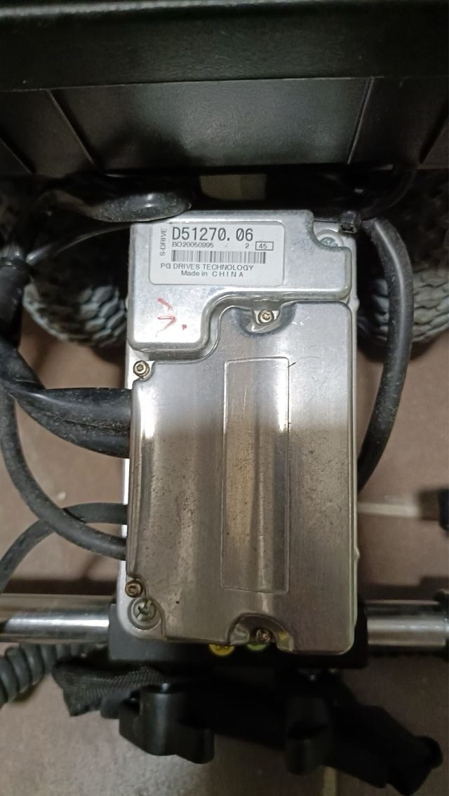 Motor auxiliar de silla de ruedas