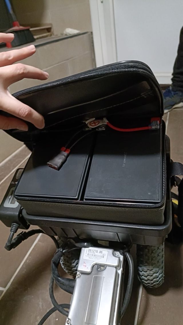 Motor auxiliar de silla de ruedas