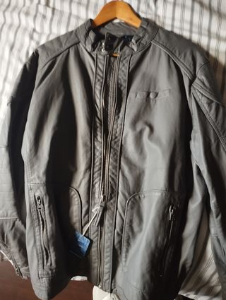 Vendo chaqueta piel nueva Springfield