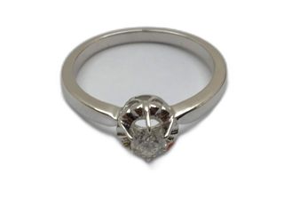 anillo oro 18k con piedra con diamante