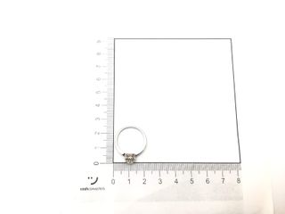 anillo oro 18k con piedra con diamante