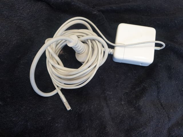 cargador ordenador portátil macbook pro