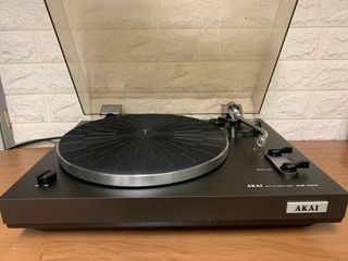 Giradischi Akai AP-100 con ritorno automatico