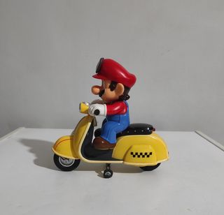 Super Mario Odyssey Scooter Vespa 
