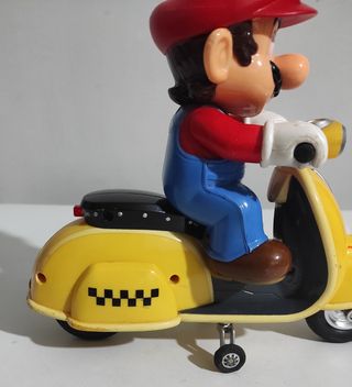 Super Mario Odyssey Scooter Vespa 