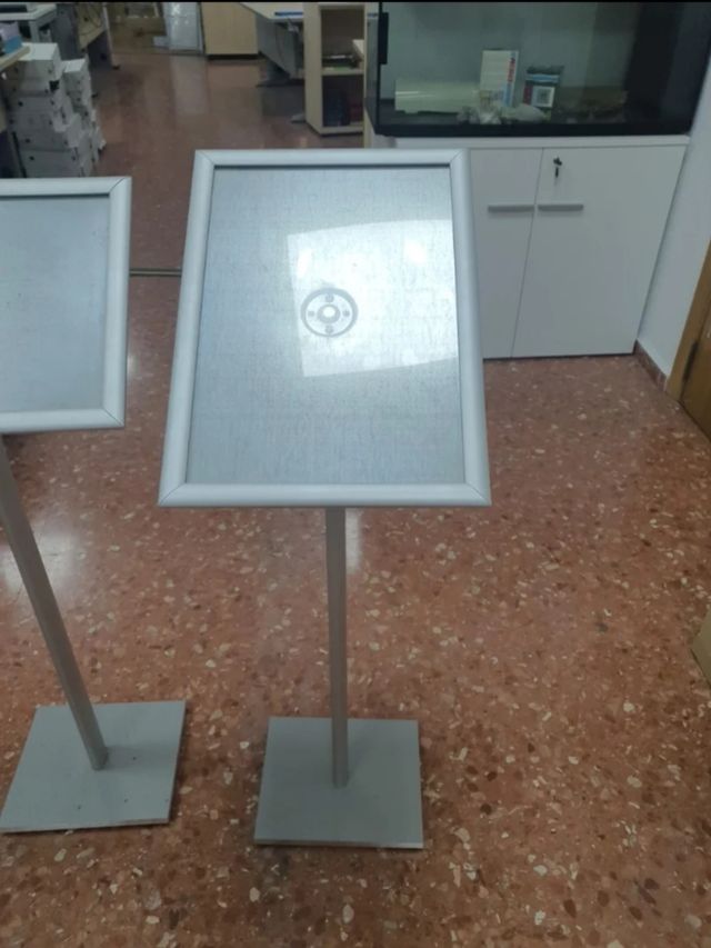 Expositor folios publicidad comercios