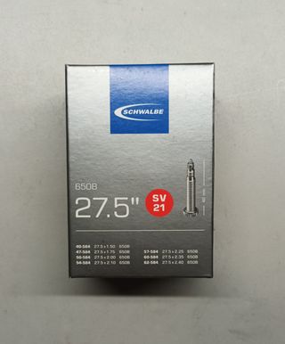 Camara Schwalbe 27.5x1.9/2.35 válvula fina 40mm