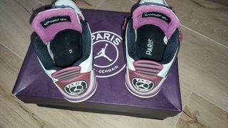 Nike Jordán 4 PSG