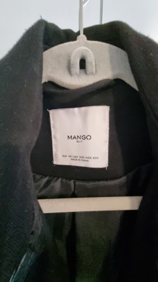 Abrigo Mango 