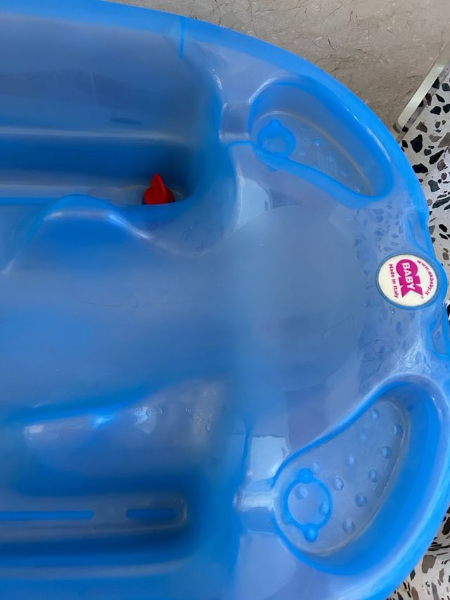 Bañera de bebe con patas precio original 80
