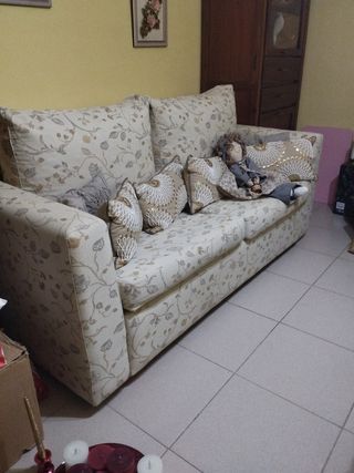 OPORTUNIDAD SOFÁ!!!!  
100€