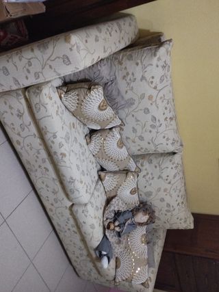 OPORTUNIDAD SOFÁ!!!!  
100€