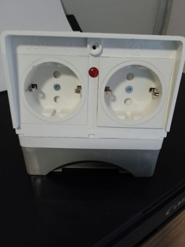 Enchufes de suelo