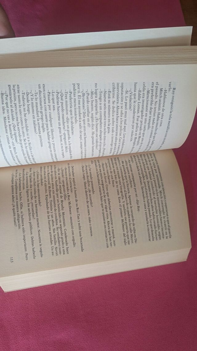 UNA NAVIDAD DIFERENTE.    Y  libro:     La tapader