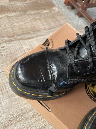 DR.MARTENS in vernice nero 