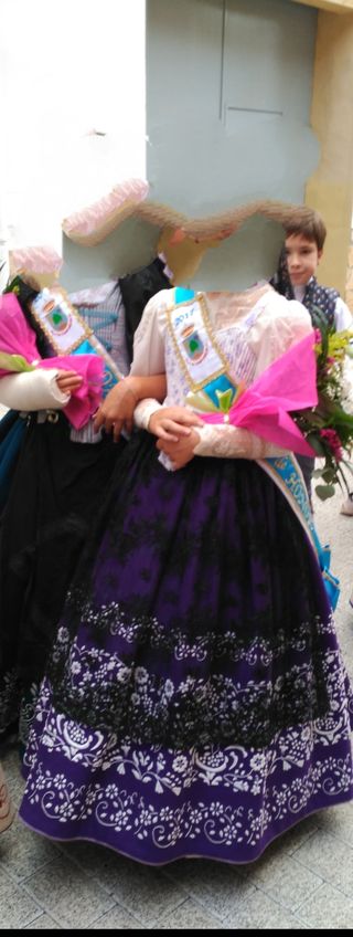 Refajo bordado