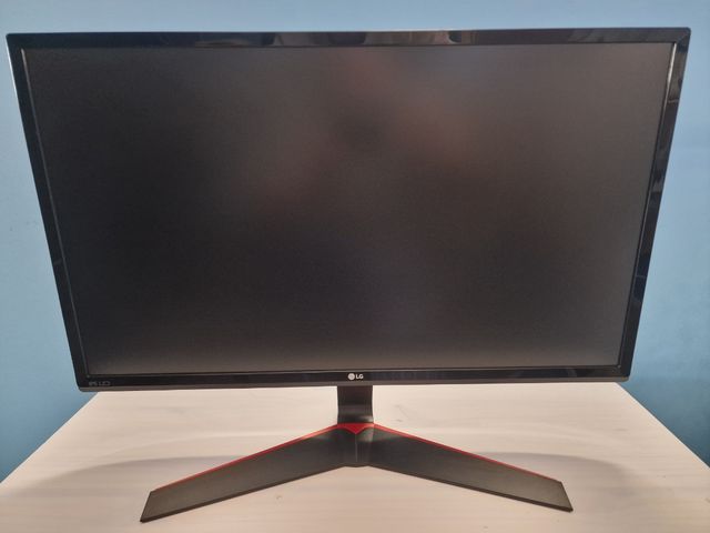 Monitor gaming LG 24"