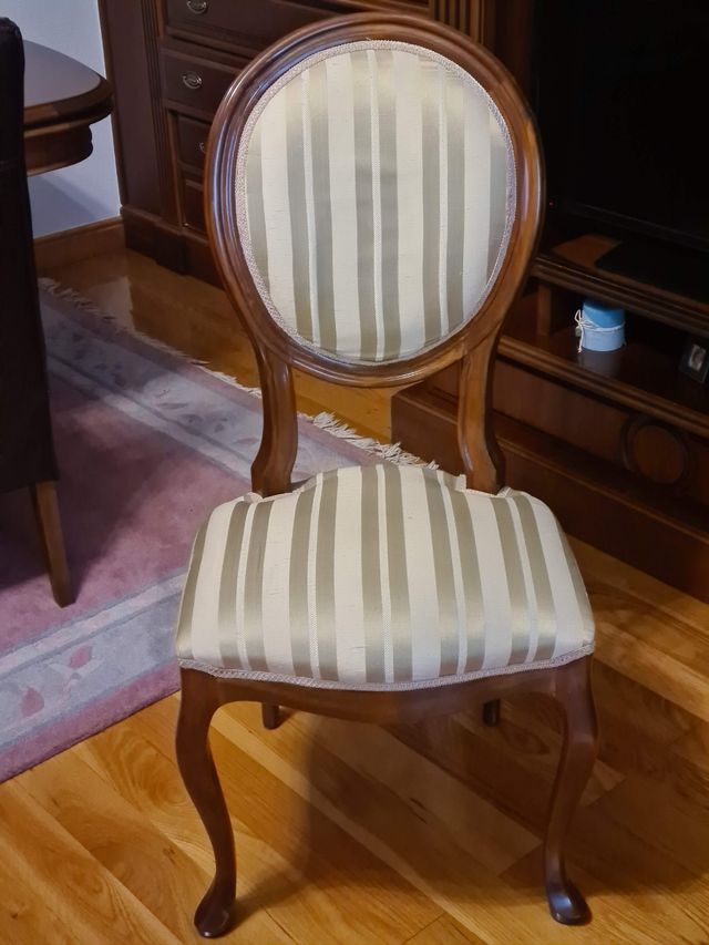 Sillas tapizadas isabelinas (vintage)