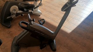 Bicicleta estática BH carbono