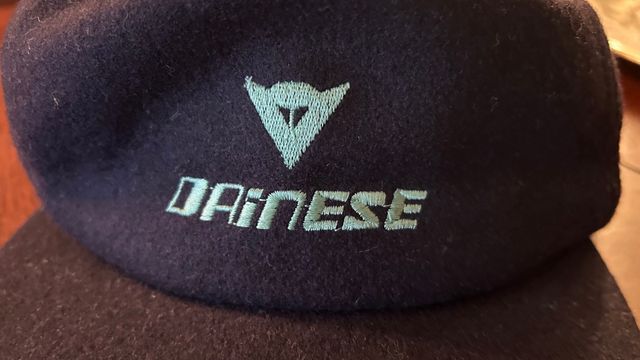 GORRA original DAINESE de Invierno