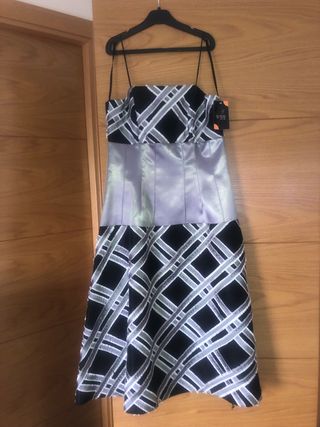 Vestido fiesta talla 44 con etiqueta. 