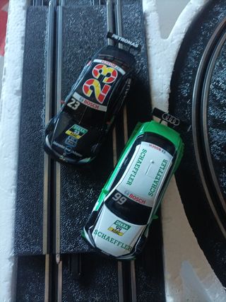 SCALEXTRIC COMPACT