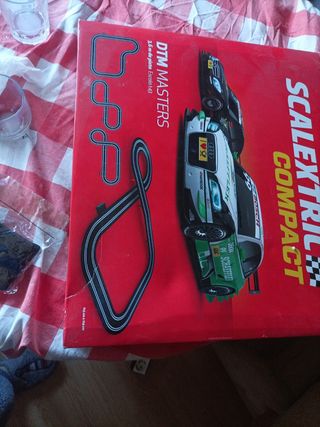 SCALEXTRIC COMPACT
