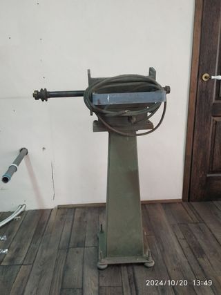 Pulidora pie con útiles