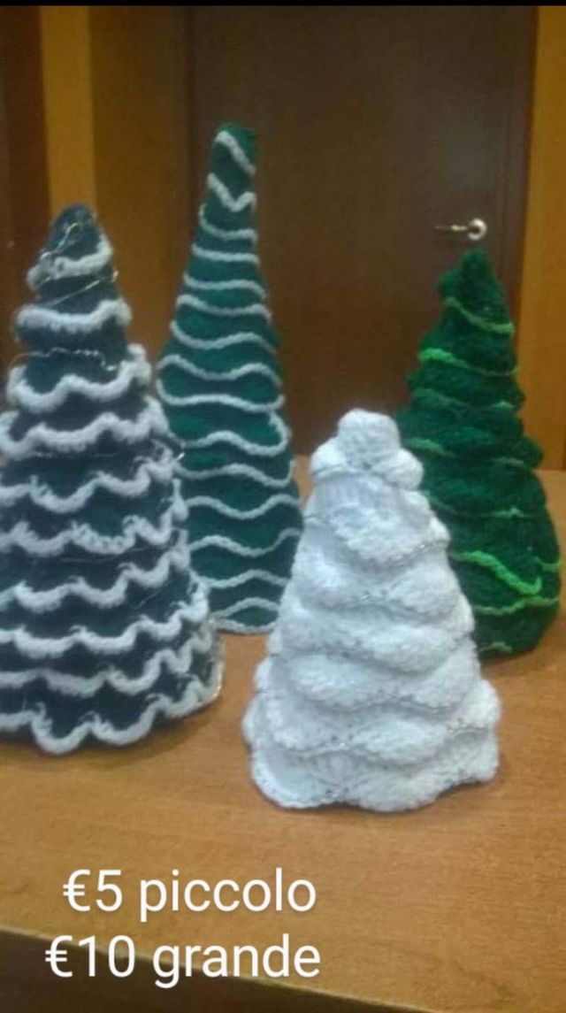 Manufatti all' uncinetto