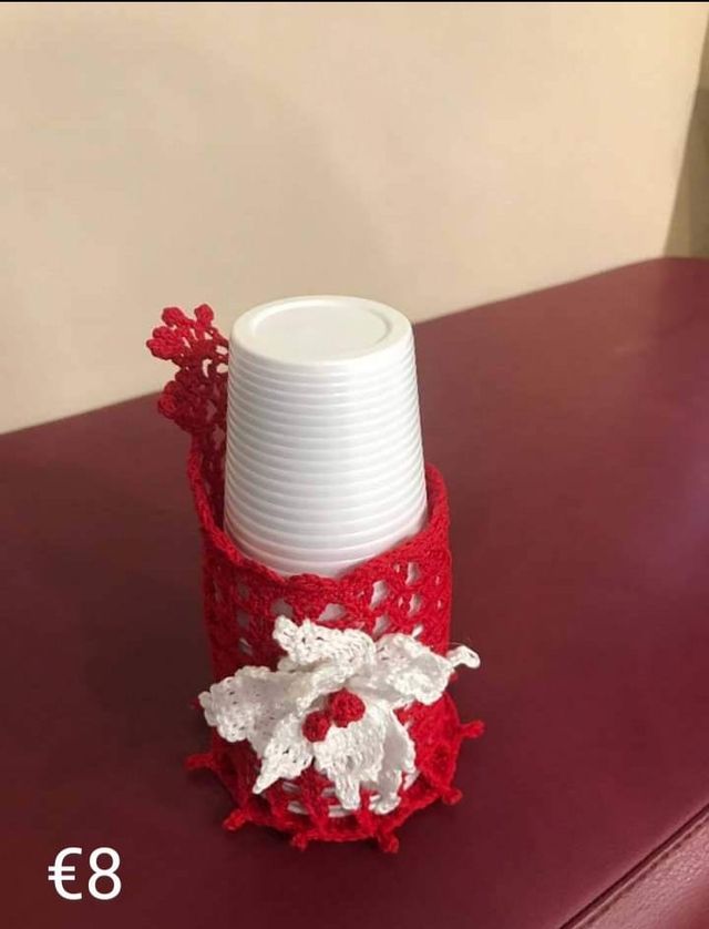 Manufatti all' uncinetto