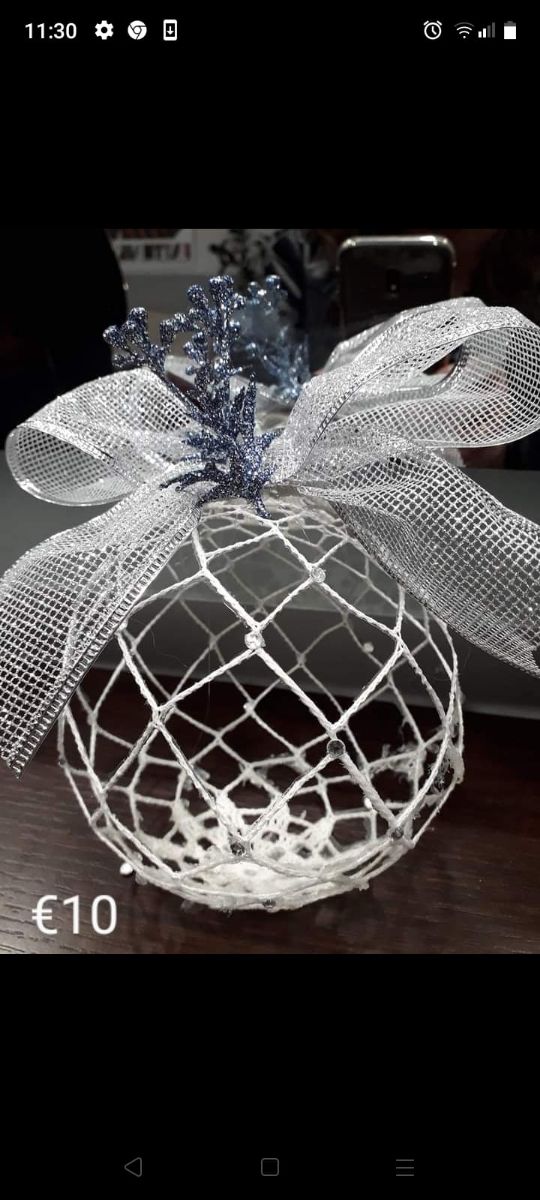 Manufatti all' uncinetto