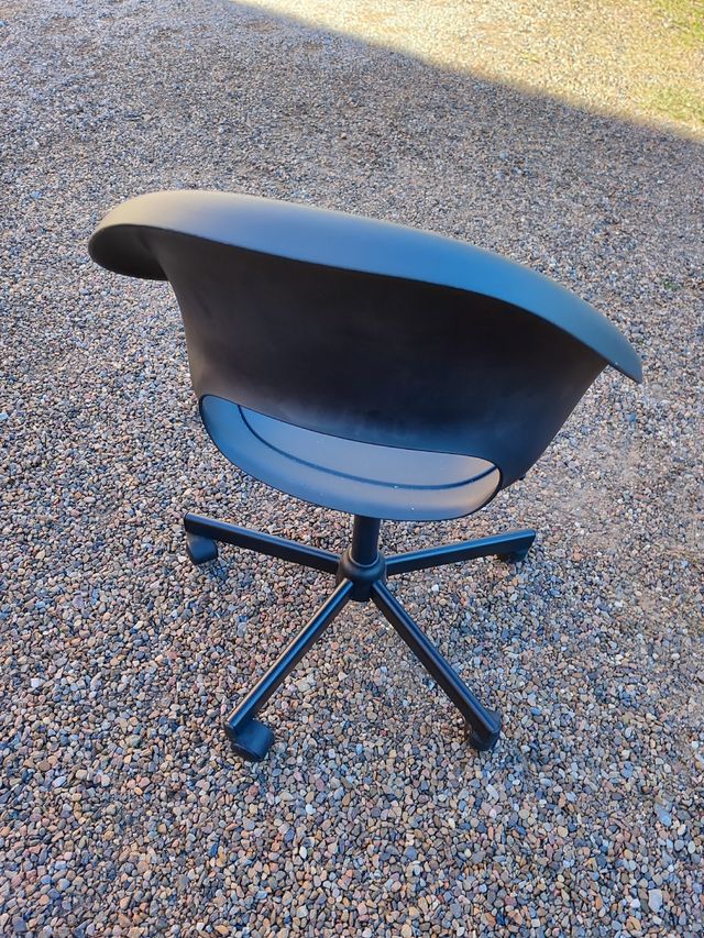 CADIRA GIRATÒRIA ELDBERGET/HALSKÄR