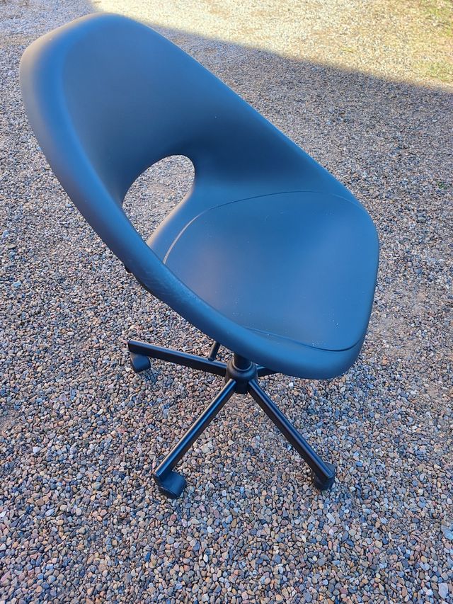 CADIRA GIRATÒRIA ELDBERGET/HALSKÄR