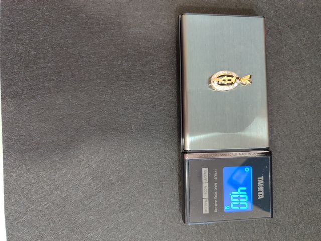 Colgante LOVE oro 18k y Circonitas