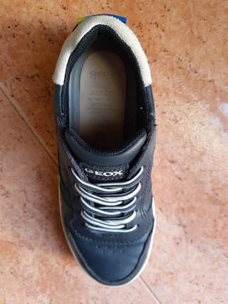 Zapatillas Geox numero 33.