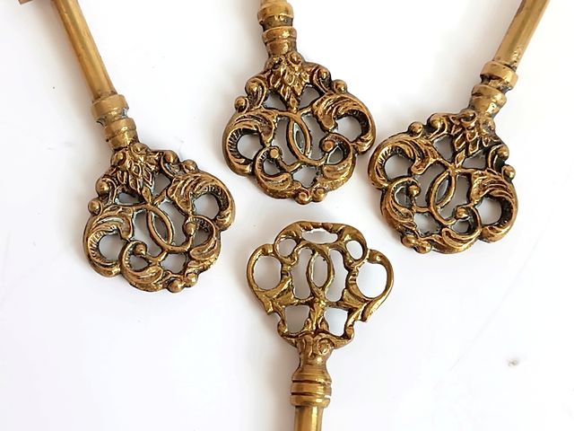 4 llaves antiguas metal vintage
