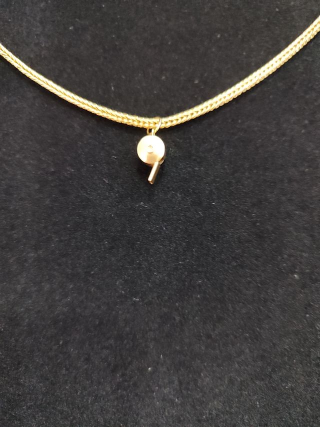 Colgante Silbato en Oro 18k