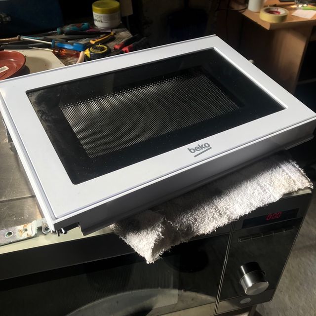 Despiece microondas BEKO