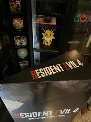 Resident Evil 4 Espositore Stand Display Ufficiale