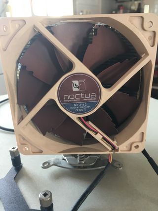disipador con ventiladores NOCTUA